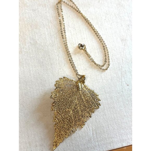 Gold Plated Real Leaf Pendant Necklace With Chain - Picture 3 of 10